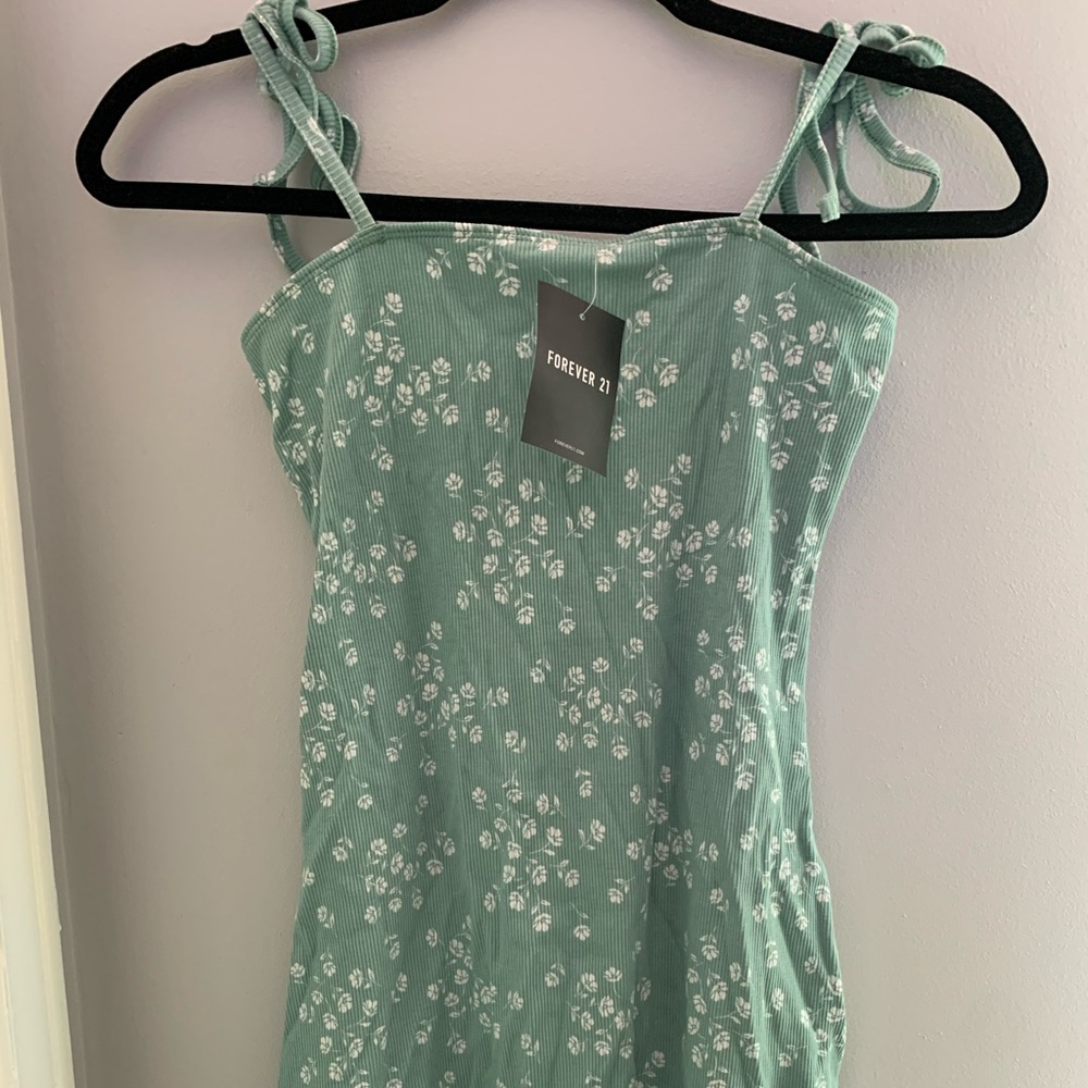 NWT Forever 21 Size S ribbed floral sage dress